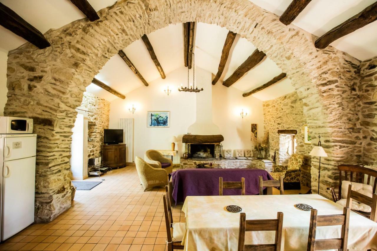 Chateau De Colombieres Sur Orb Экстерьер фото